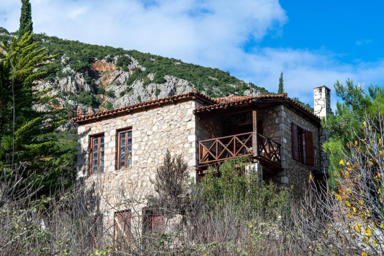 Villa Mariolata Stone House Lílaia Exterior foto